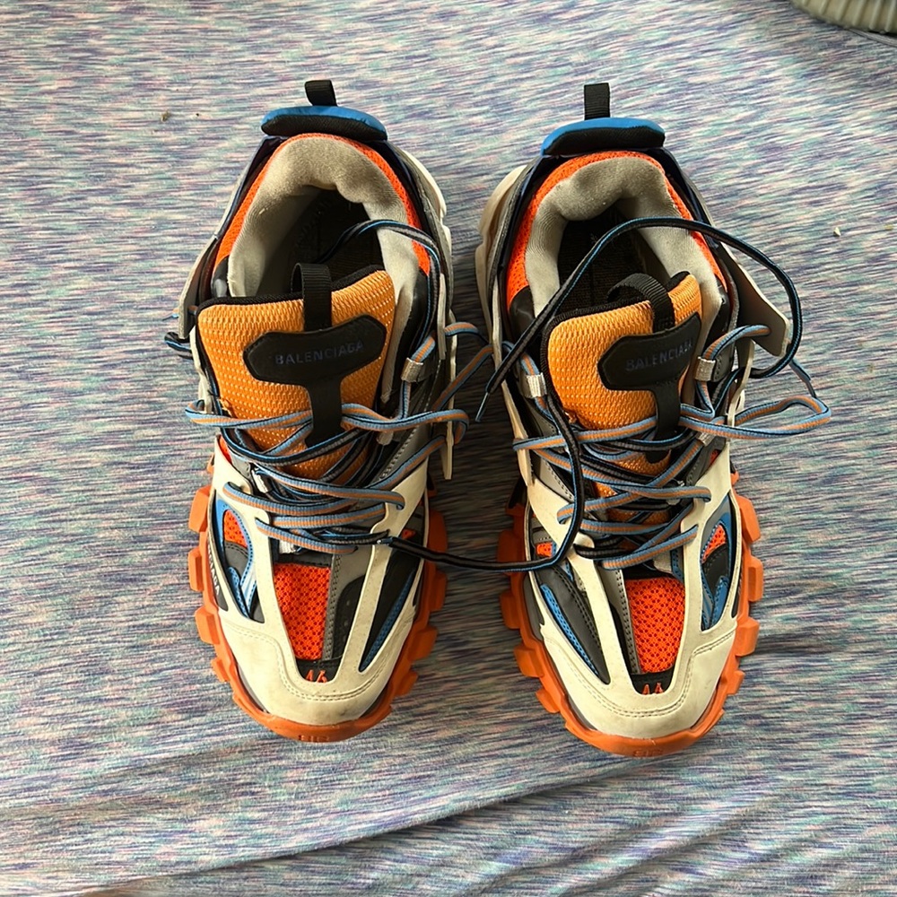 Balenciaga tracks